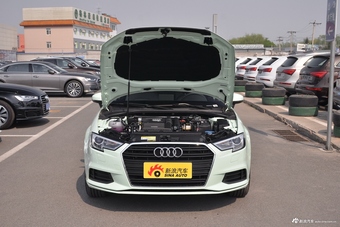 2018款奥迪A3 30周年型1.4T自动Sportback 35TFSI进取型