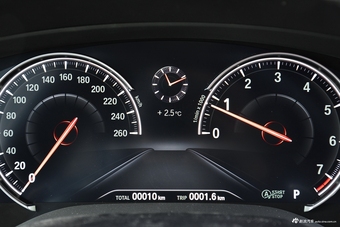 2018款宝马5系改款2.0T自动530Li领先型M运动套装