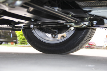 2015款东风风神L60 1.8L自动新享型