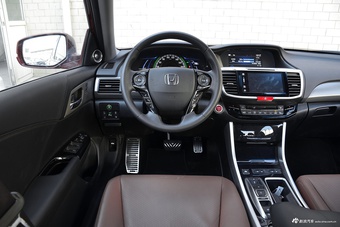 2016款本田雅阁混动2.0L自动锐尊版宝石红