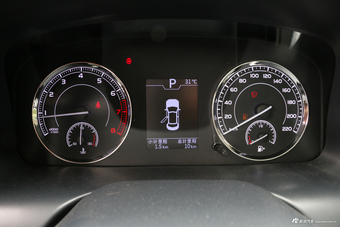 2018款君马SEEK 5（赛克5）1.5T自动领尚版