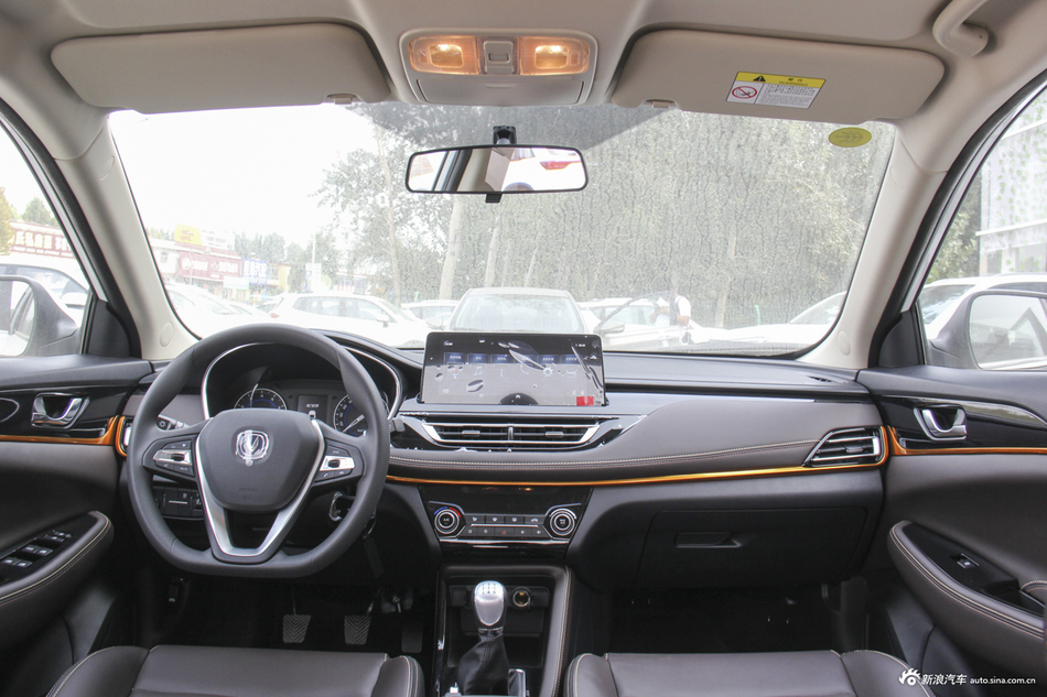 2018款逸动DT 1.6L手动智享型