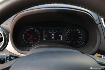 2017款比亚迪宋盖世升级版1.5TI手动豪雅型