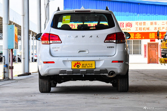 2016款哈弗H6升级版1.5T自动两驱精英型 简约白