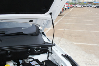 2017款宝骏560 1.5T DCT尊享型