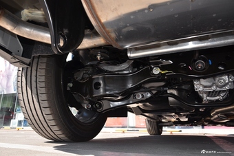 2019款楼兰2.5L自动S/C XE HEV四驱混动智联尊尚版