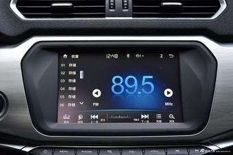 2017款哈弗H2 1.5T自动两驱尊贵型蓝标