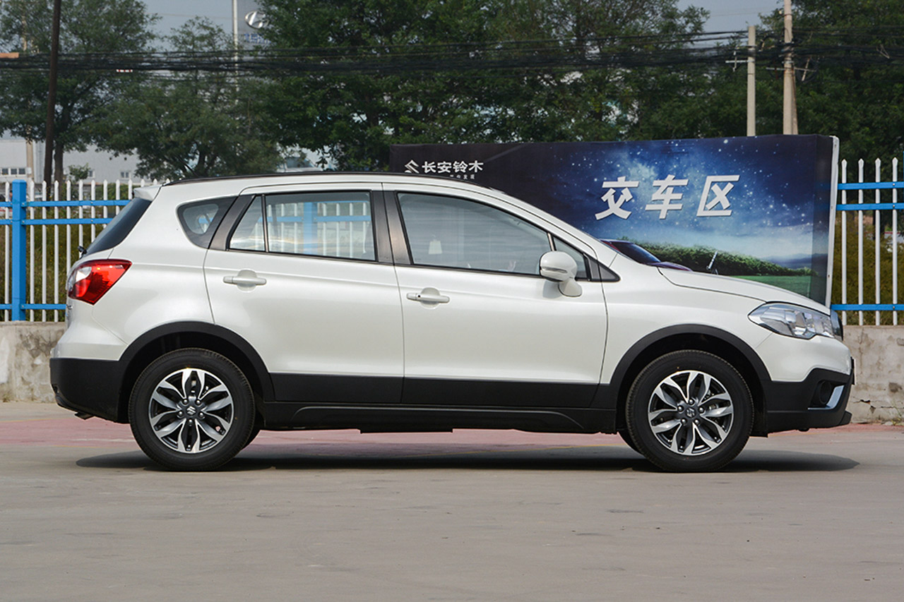 2017款骁途1.6L自动两驱都市时尚型