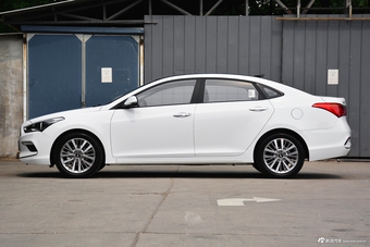 2017款名图1.8L自动智能型GLS