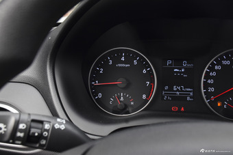 2018款逸行1.6L自动逸享版