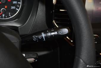 2018款陆风X8 1.8T手动汽油4X4豪华型