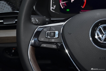 2019款帕萨特2.0T自动尊贵版380TSI 