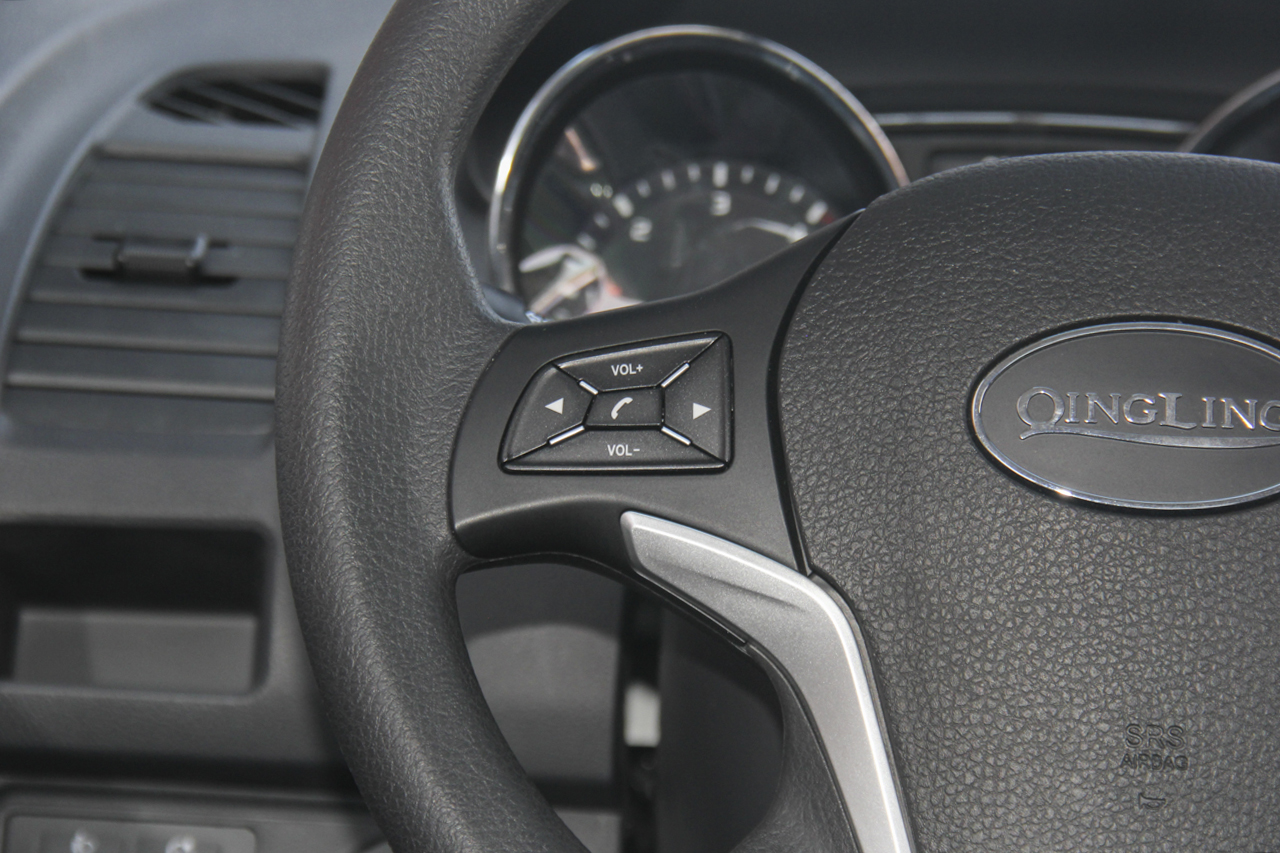 2018款庆铃TAGA 3.0T手动四驱超豪华版