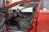 2018款睿骋CC1.5T自动尊雅型