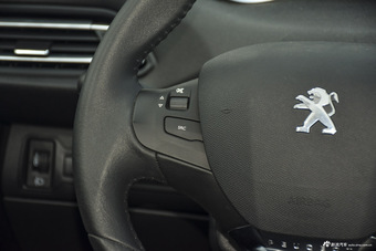 2015款东风标致308S 1.6T自动睿驰版