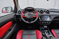 2017款东南DX3 SRG 1.5T自动旗舰型