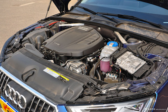 2017款奥迪A4 allroad 2.0T自动 45TFSI quattro运动型