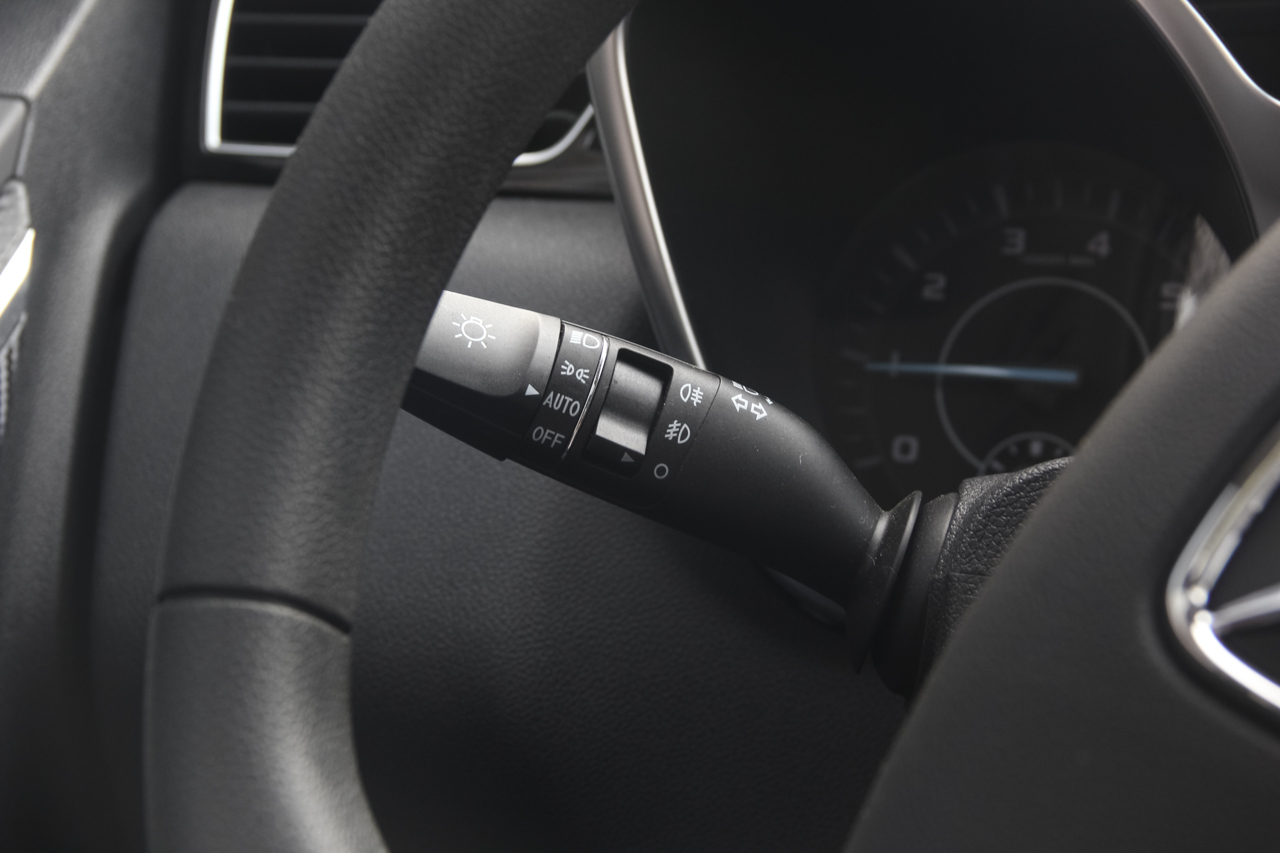 2016款驭胜S330 1.5T手动两驱时尚版