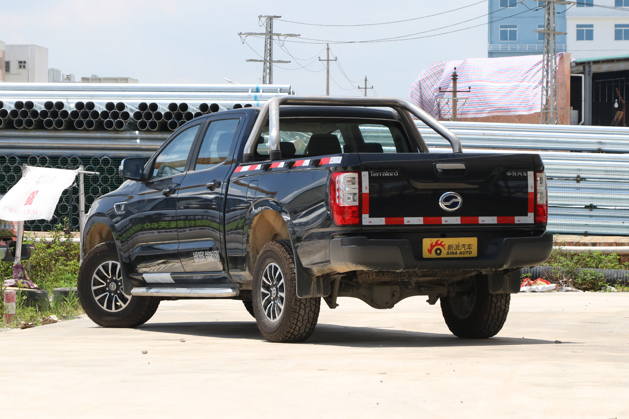 2018款领主2.5T手动柴油大双两驱豪华型