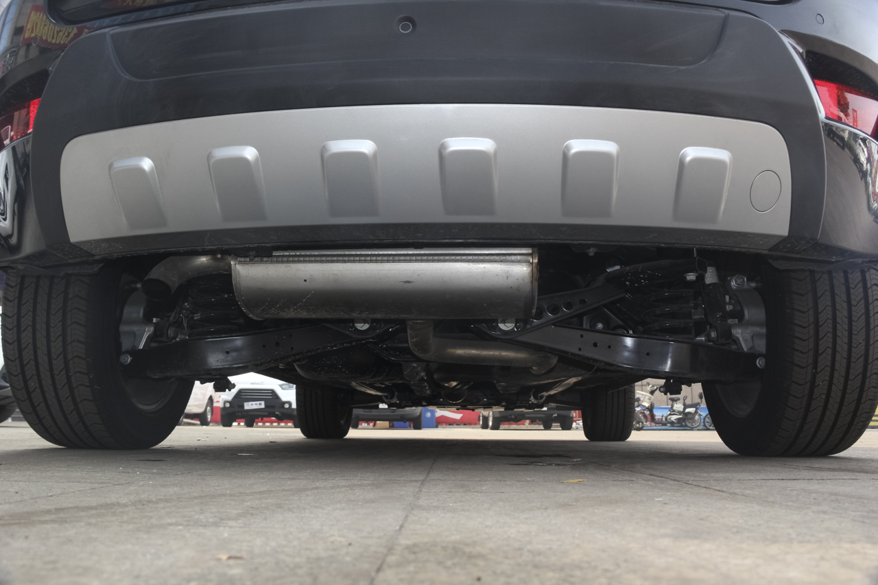 2016款驭胜S330 1.5T手动两驱时尚版