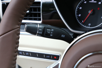 2017款众泰T700 1.8T自动尊享型