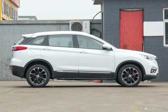 2018款森雅R9 1.2T手动豪华智尚型