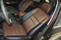 2016款驭胜S350 2.0T手动四驱汽油豪华天窗版7座