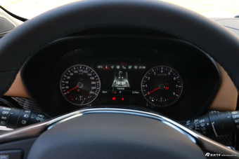 2018款中华V7 1.6T自动豪华型5座280T