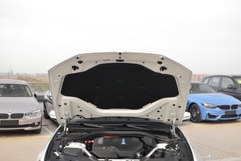 2019款宝马5系新能源 530Le 2.0T自动豪华套装