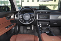 2017款捷豹XFL 2.0T自动240PS奢华版