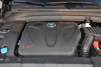 2017款众泰SR9 2.0T 手动极致之梦版（黑色）