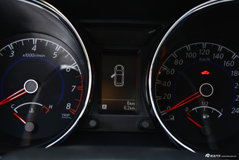 2018款启辰T70 2.0L自动睿享版