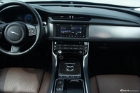 2017款捷豹XFL 2.0T自动240PS尊享版