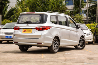 2016款长安欧尚1.5L手动豪华型