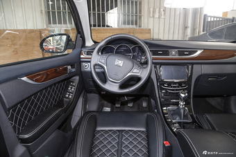 2015款众泰Z500 1.5T 手动尊贵型