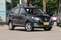 2017款宝骏560 1.5T 手动舒适型7座 