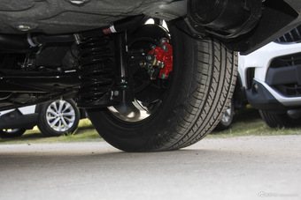 2016款中华V5 1.5T自动两驱运动型