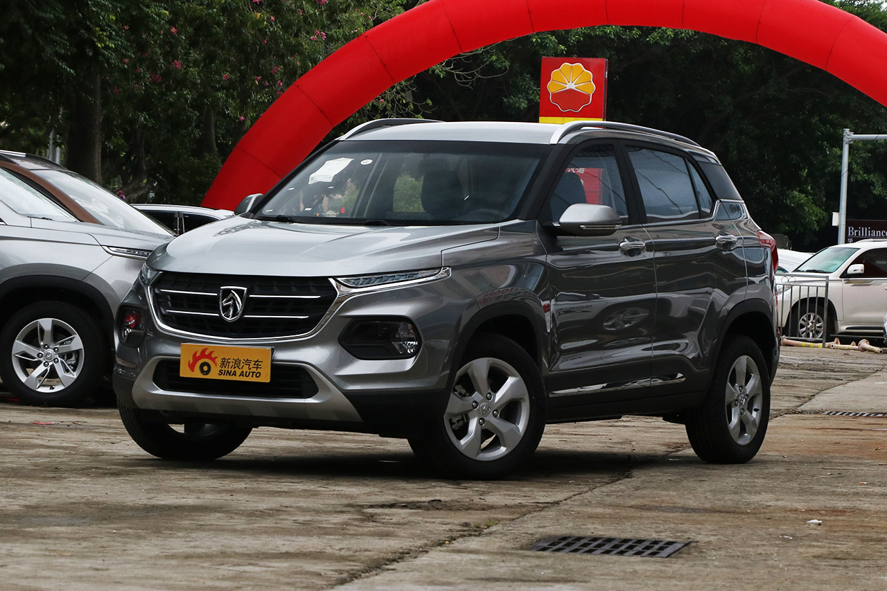 2017款宝骏510 1.5L自动时尚型