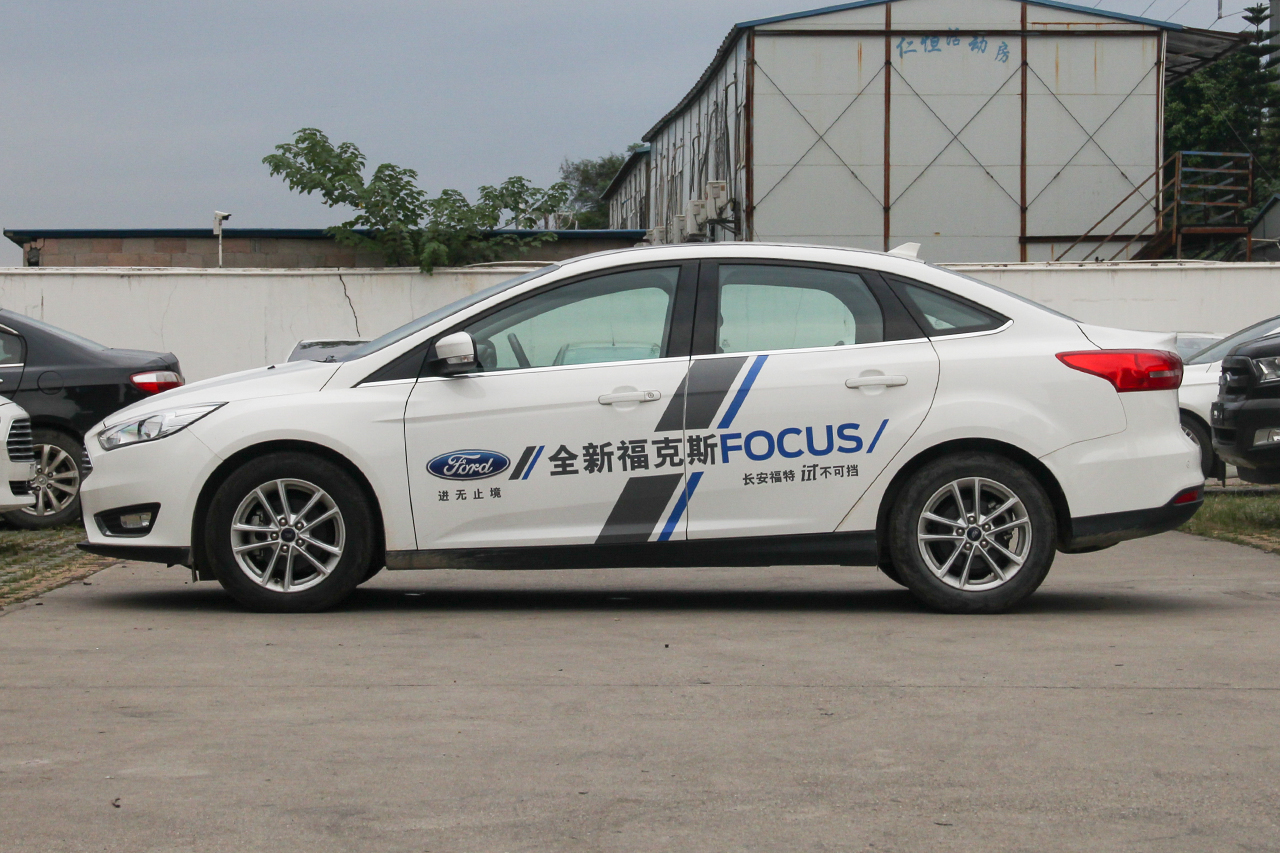 2018款福克斯三厢1.5T自动精英型EcoBoost 180