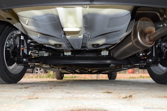 2016款现代悦纳 1.4L自动活力版SPORT