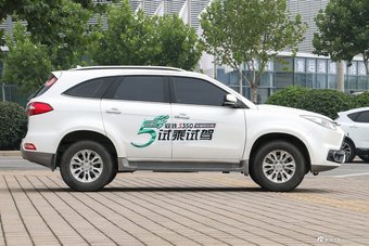 2017款驭胜S350 2.0T自动两驱柴油超豪华版5座