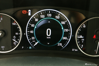 2018款昂科威2.0T自动四驱豪华型28T