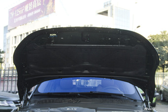 2015款陆风X7 2.0T自动全景旗舰版