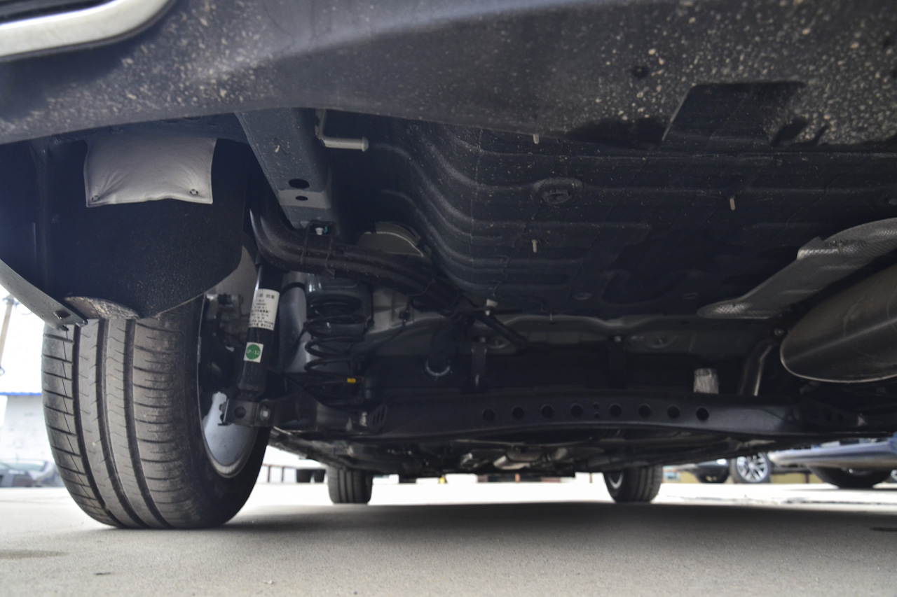 2017款荣威i6 1.0T手动豪华版16T