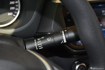 2019款LANNIA蓝鸟1.6L自动智联智酷版国V