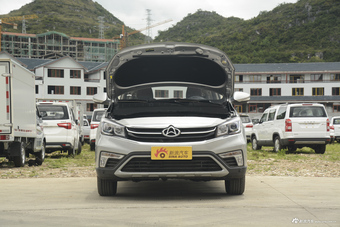 2017款长安欧尚A800 1.6L手动舒适型国V图片