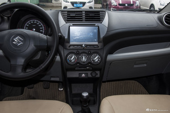 2013款奥拓1.0L手动豪华型 海沙蓝