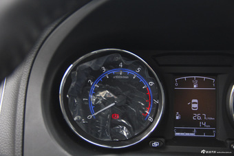 2016款风行S500 1.5L手动舒适型 闪耀金