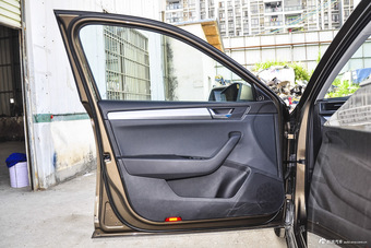 2016款速派 1.4T 自动创行版 鎏光金