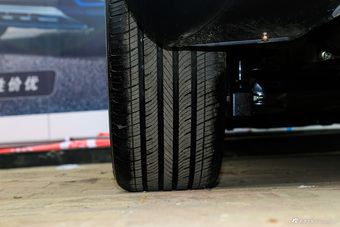 2016款森雅R7 1.6L手动智能型